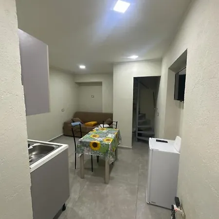 Διαμέρισμα Newhouse Station *